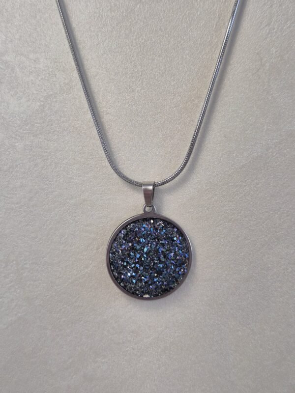 Ogrlica srebrna veća – Obsidian Blue – elegantna ogrlica iz kolekcije Serendipity