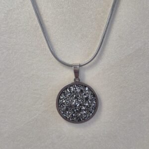 Ogrlica srebrna veća – Graphite Stardust – elegantna ogrlica iz kolekcije Serendipity