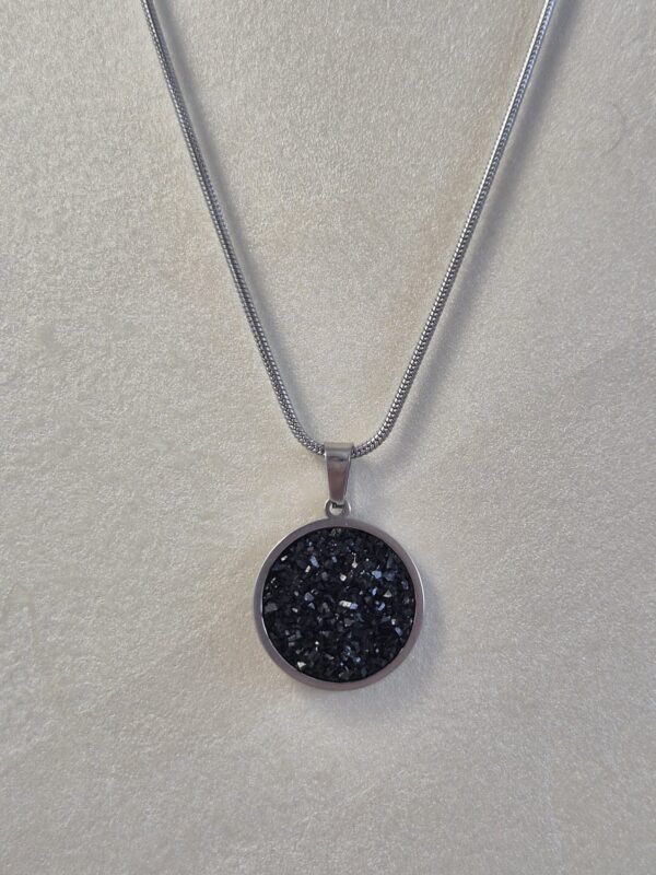 Ogrlica srebrna veća – Black Stardust – elegantna ogrlica iz kolekcije Serendipity