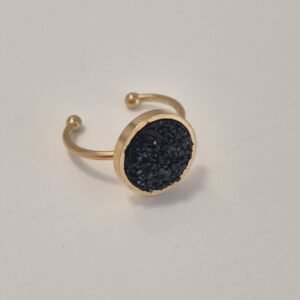 Prsten zlatni manji – Onyx Spark – elegantan prsten iz kolekcije Serendipity