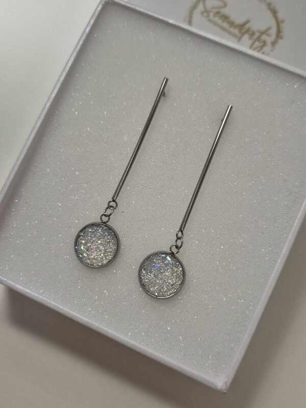 Viseće srebrne – Sparkling Silver – elegantna minđuša iz kolekcije Serendipity