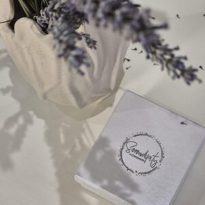 Poklon pakovanje manje – Moonlit Pearl – elegantna pakovanja iz kolekcije Serendipity