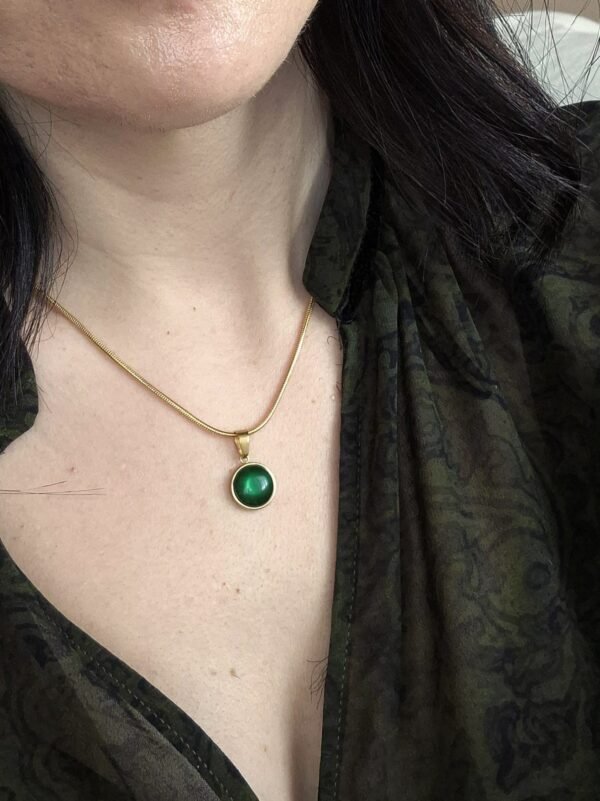 Ogrlica zlatna manja – Mystic Emerald – elegantna ogrlica iz kolekcije Serendipity